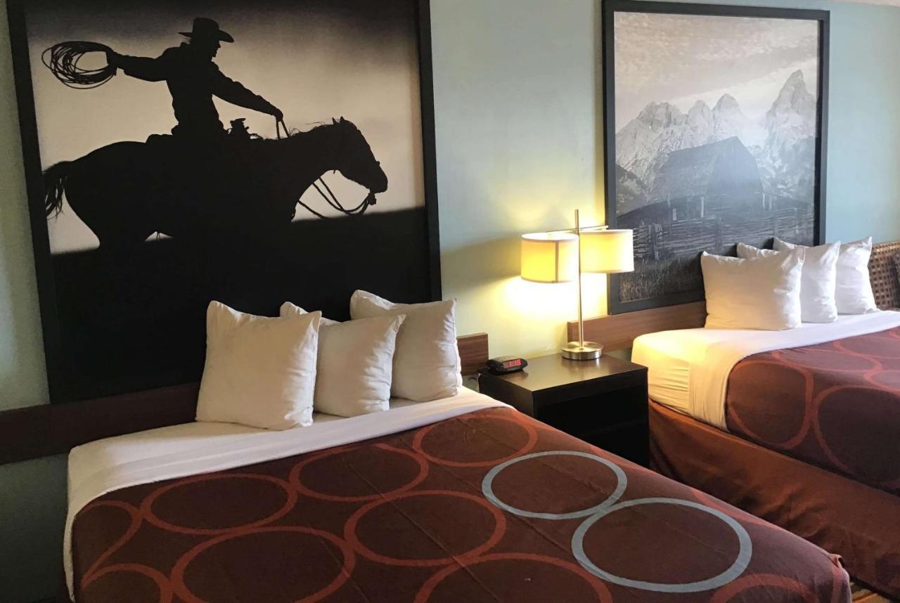 Super 8 By Wyndham Casper East/Evansville Ngoại thất bức ảnh