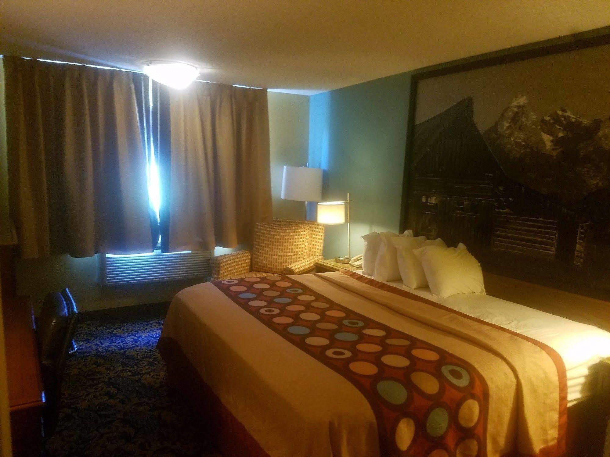 Super 8 By Wyndham Casper East/Evansville Ngoại thất bức ảnh