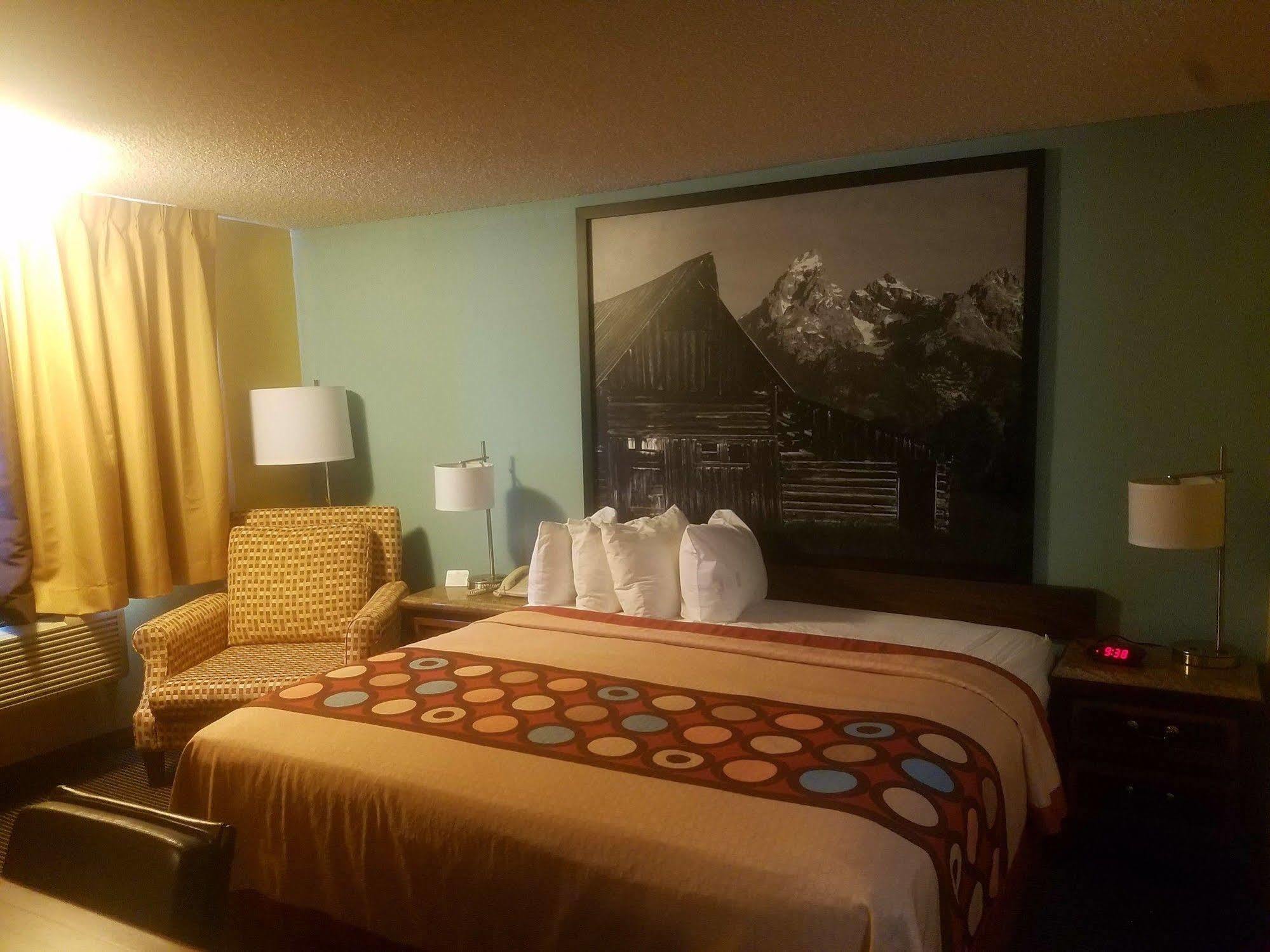 Super 8 By Wyndham Casper East/Evansville Ngoại thất bức ảnh