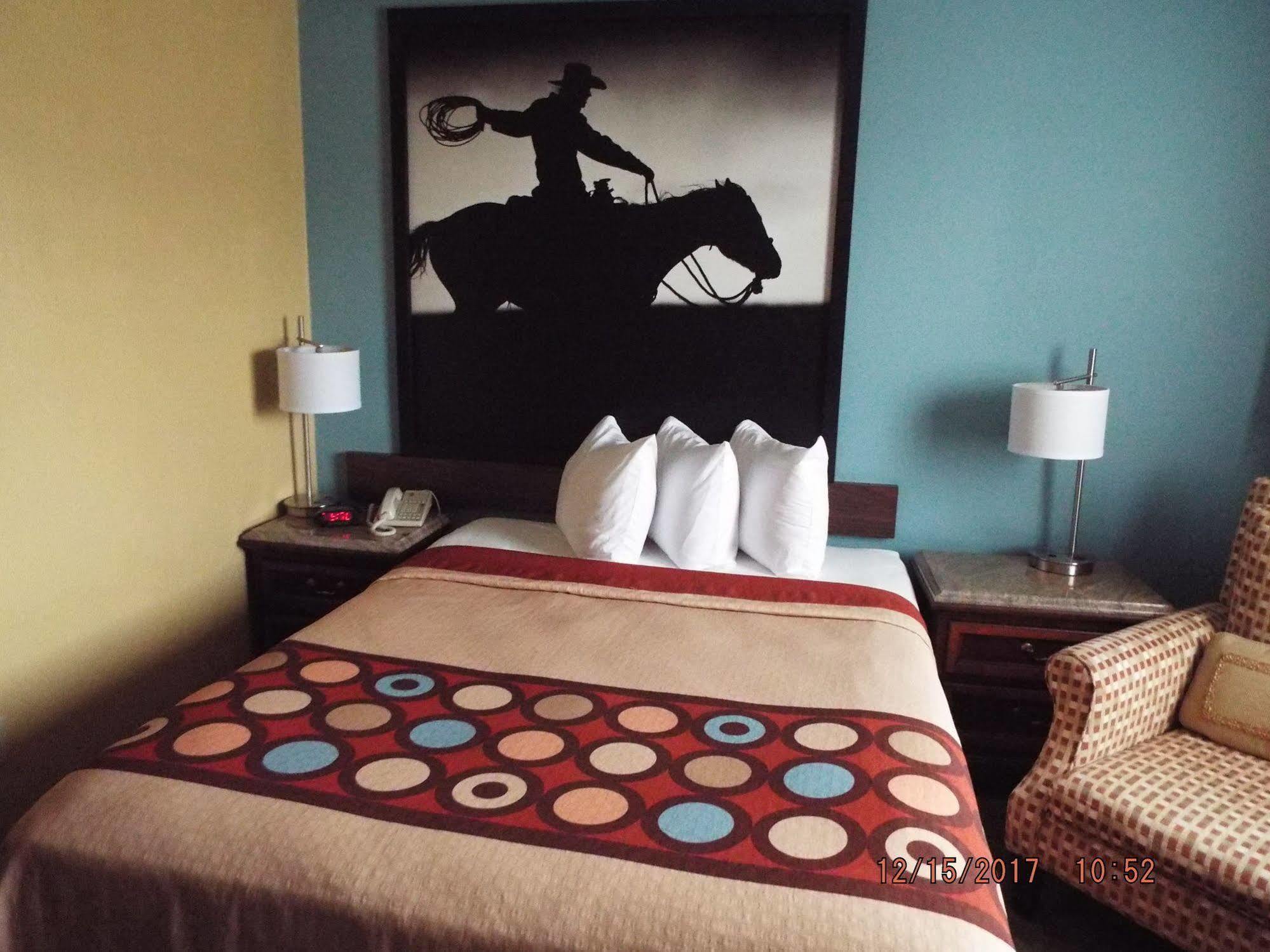 Super 8 By Wyndham Casper East/Evansville Ngoại thất bức ảnh