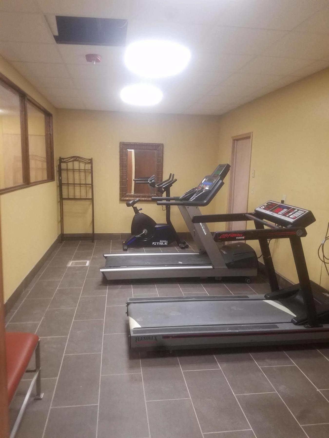 Super 8 By Wyndham Casper East/Evansville Ngoại thất bức ảnh